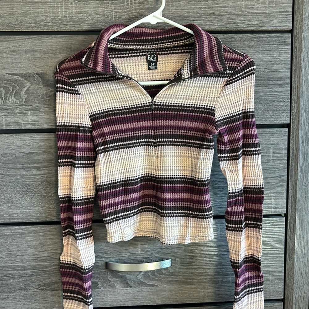 Super cute long sleeve 💜